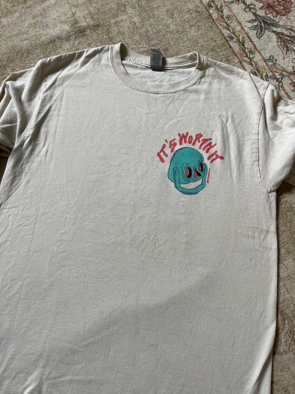 Unbranded Women's Cream Long Sleeve Tee with Turquoise Skull Graphic